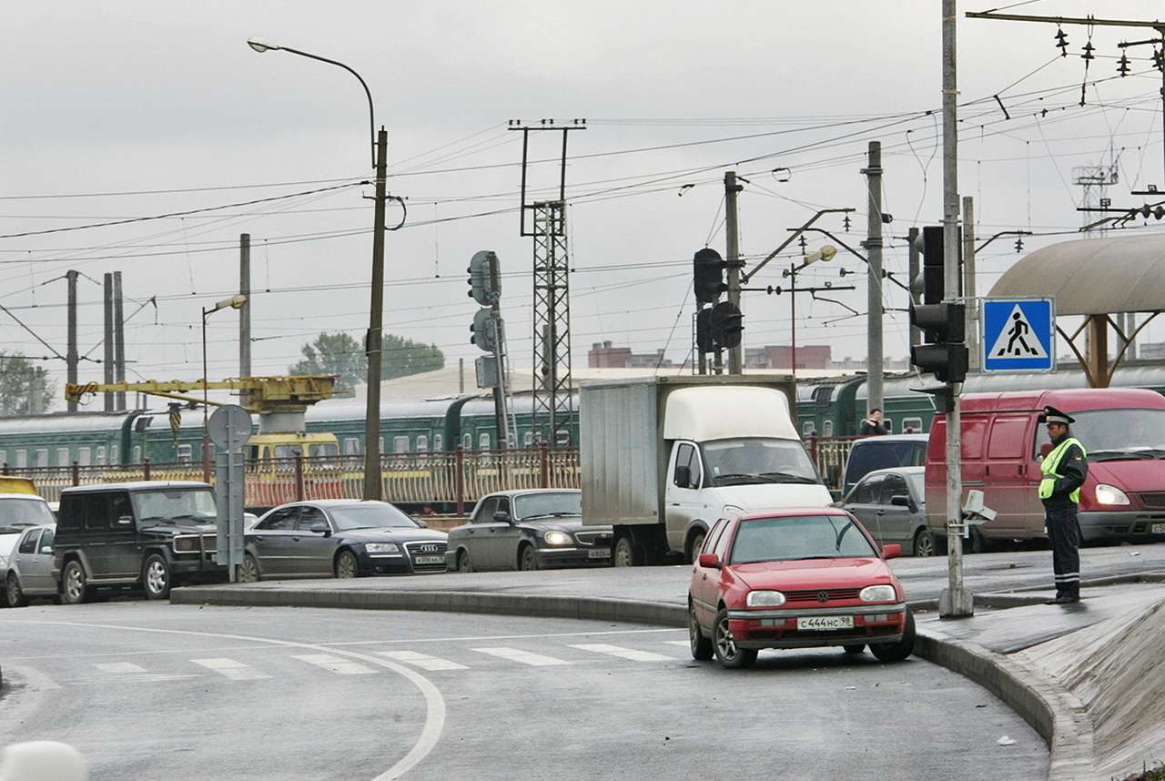 Глава ГИБДД — о скидках, прокачанных тачках, иностранцах в России