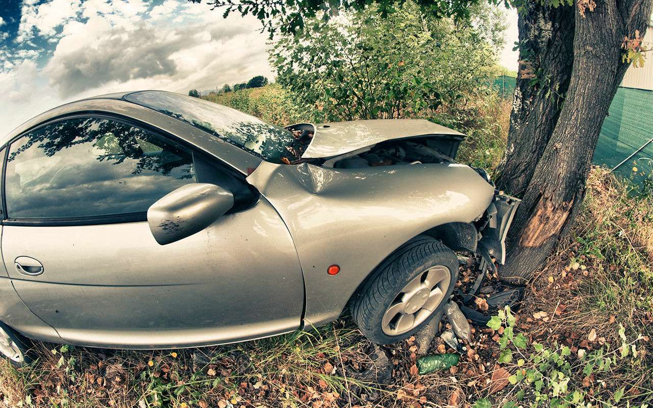 Сбежавших с места ДТП водителей приравняют к пьяным