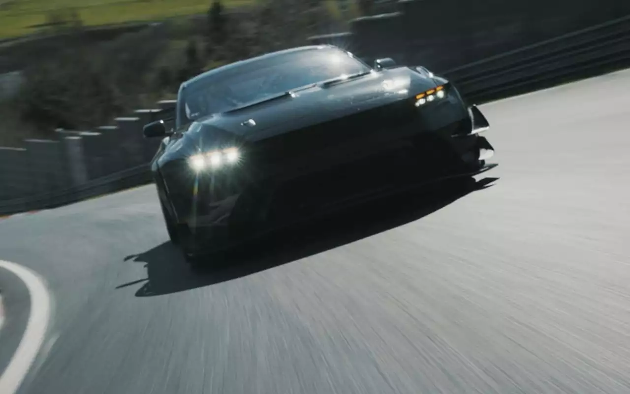 Mustang и Corvette сошлись на Нюрбургринге — кто кого?