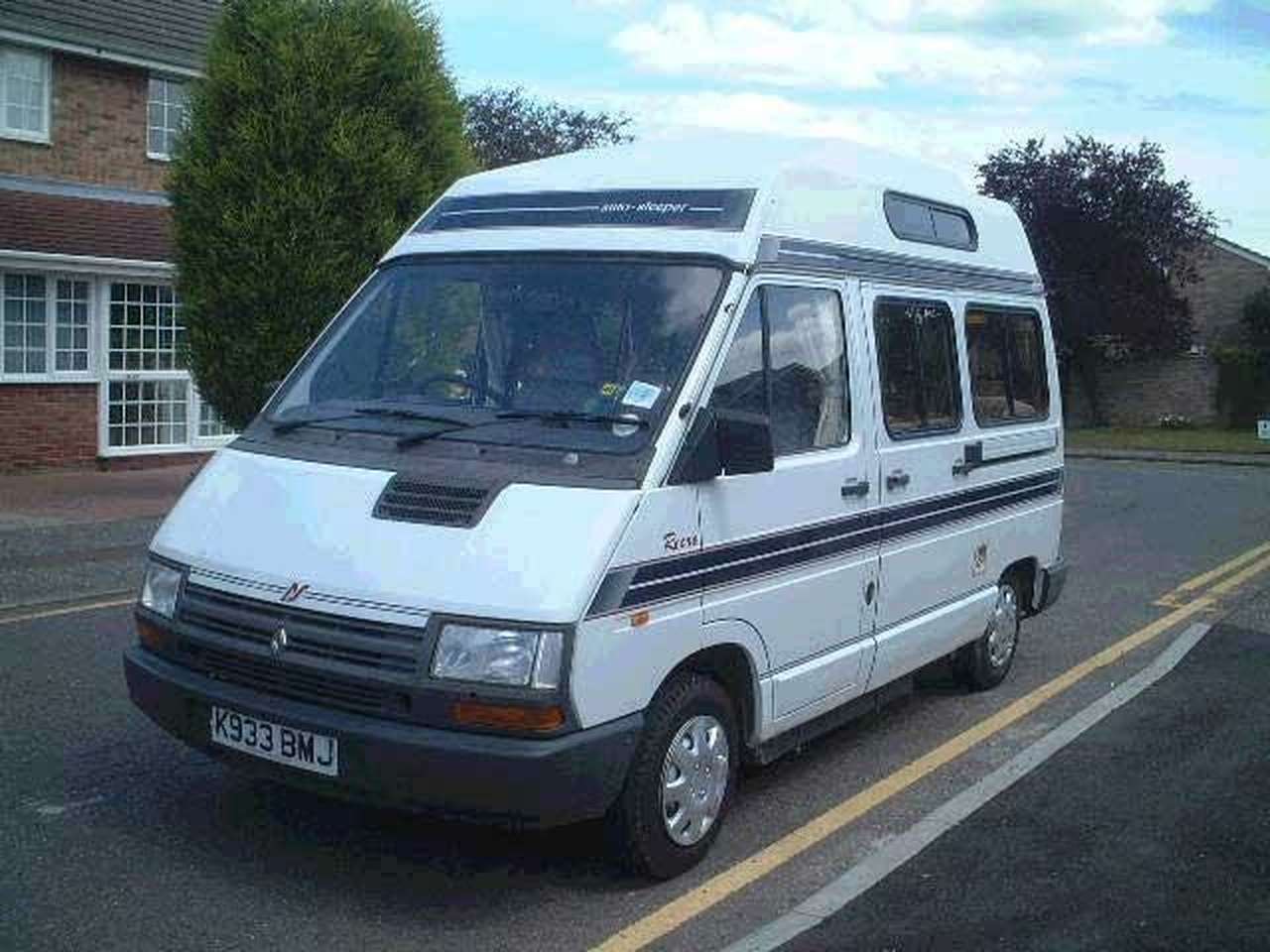 Renault представила конкурента "Газели"