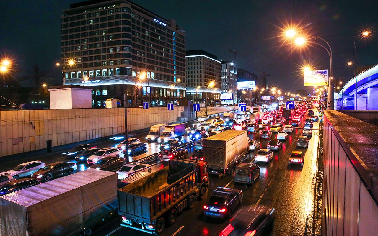 Лучше всего обеспечена легковыми автомобилями не Москва – Самара!