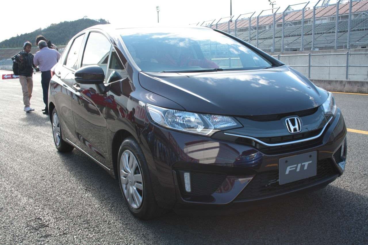 Новое поколение Honda Fit покажут в Детройте