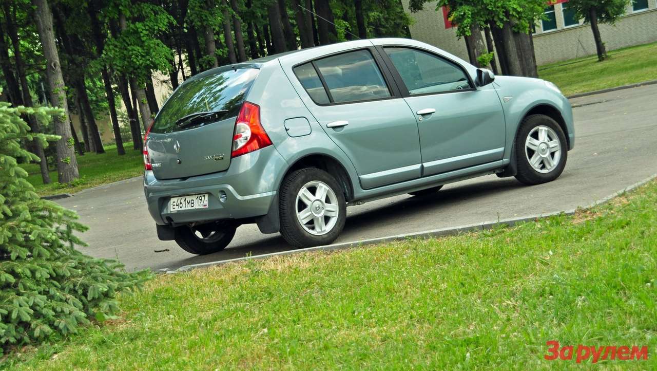 Logan, Sandero: в отпуск - на машине