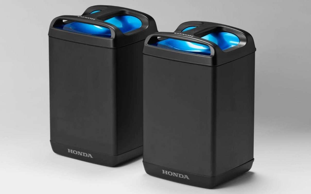 Honda, Yamaha, KTM и Piaggio - у них будет единая сменная батарейка