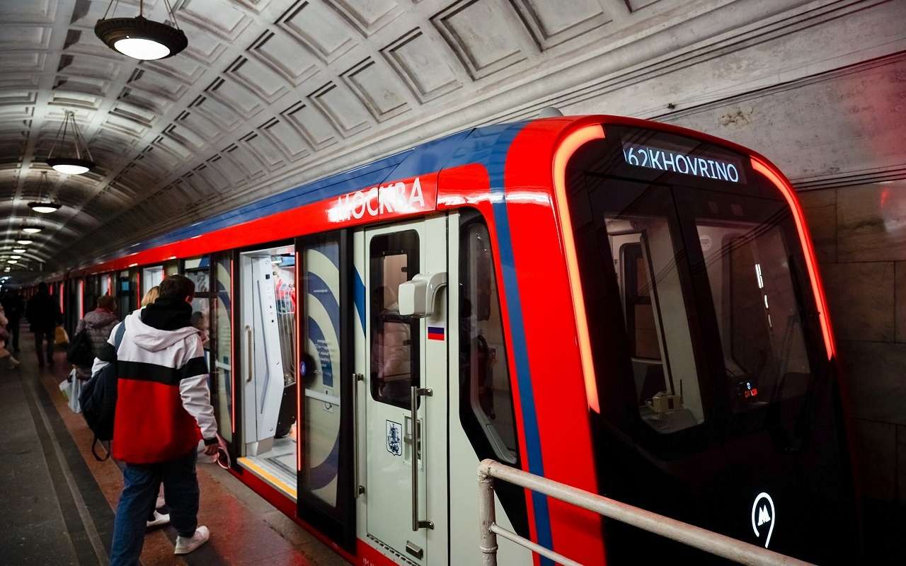 В Москве к 90-летнему юбилею метро готовят книгу с воспоминаниями пассажиров