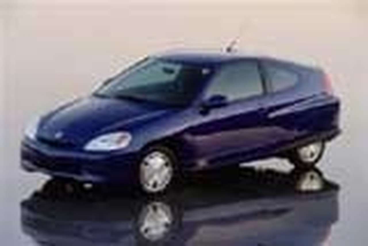 Honda Insight самая экономичная