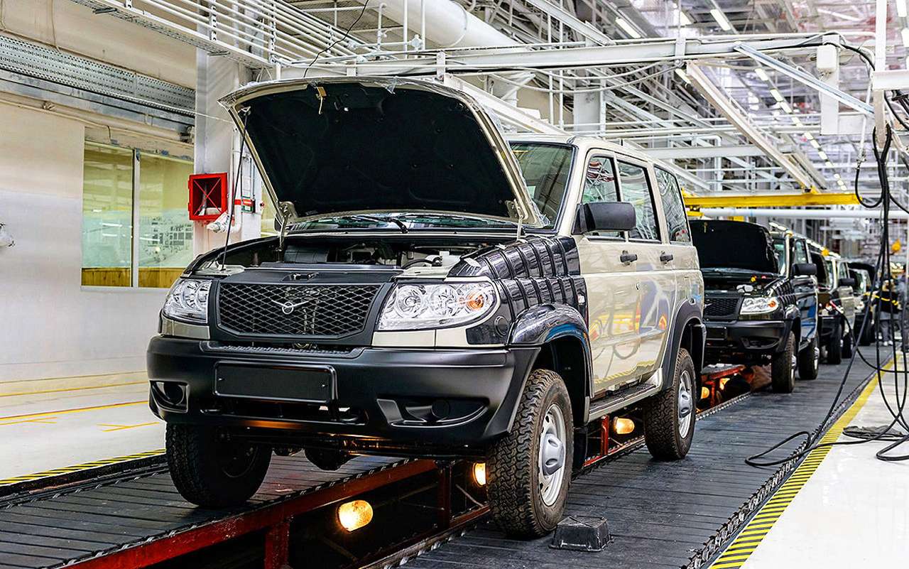 «Закрыто на переучет»: УАЗ остановит конвейер