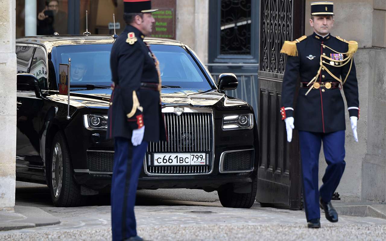 Кто на чем приехал на саммит: Путин – на Аурусе, Меркель – на Мерседесе, Зеленский – на Рено