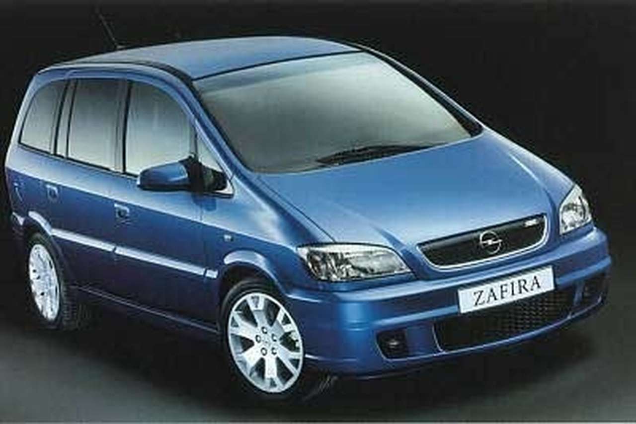 Opel Zafira отдают Польше