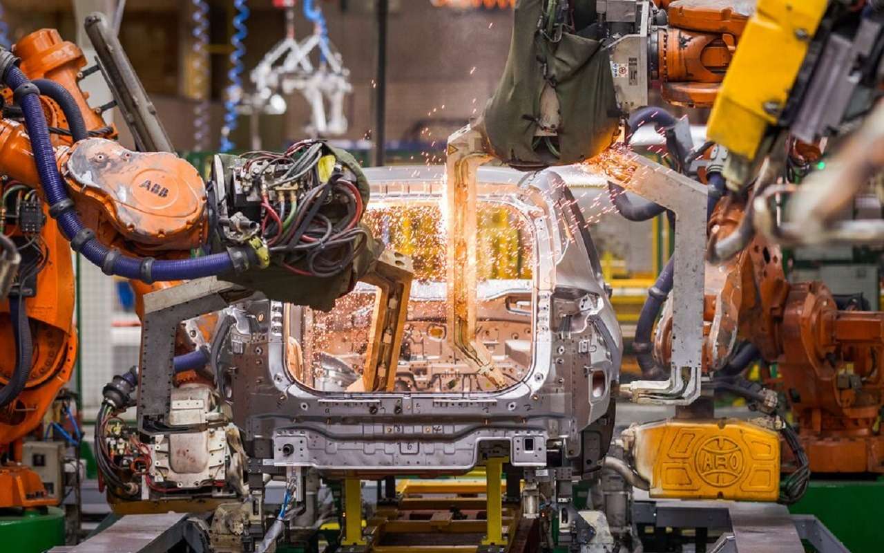 Выпуск автомобилей в России резко вырос