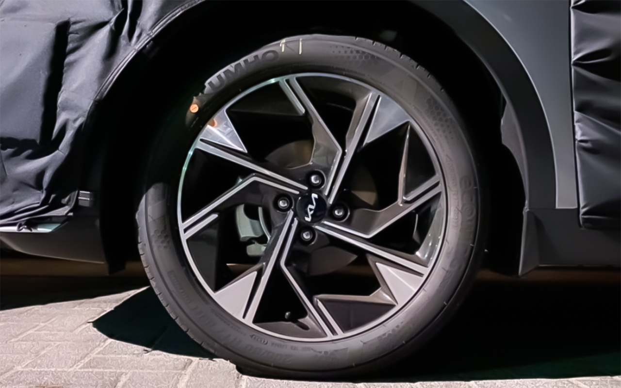 Новый Kia Rio засветился на фото. Премьера скоро