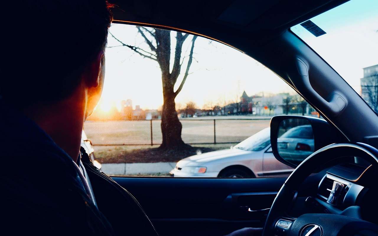 Столичные дорожники проанализировали возраст и стаж водителей, попавших в ДТП