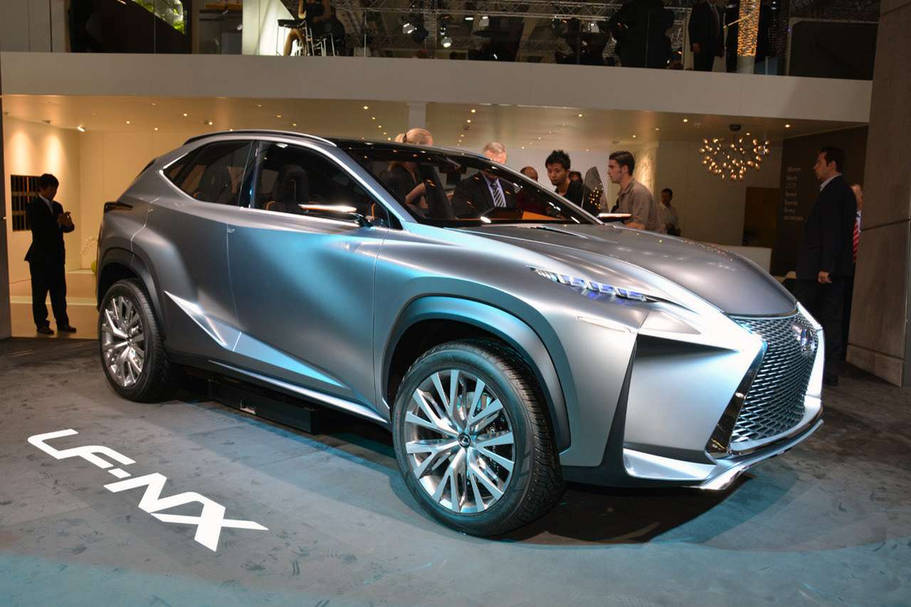 Серийный компактный кроссовер Lexus покажут в марте 2014 года