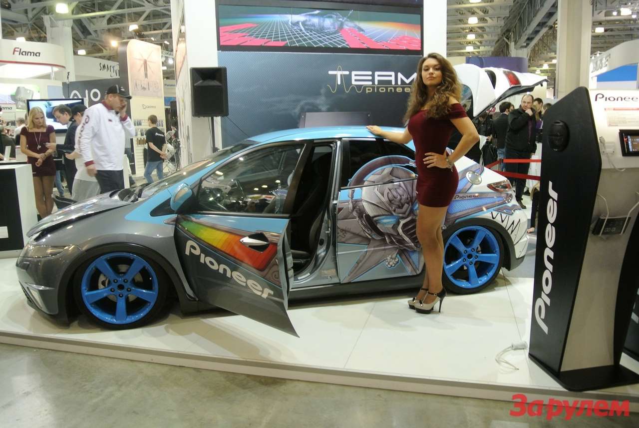 «За рулем» – генеральный медиапартнер Car Media на выставке Consumer Electronics & Photo Expo 2013