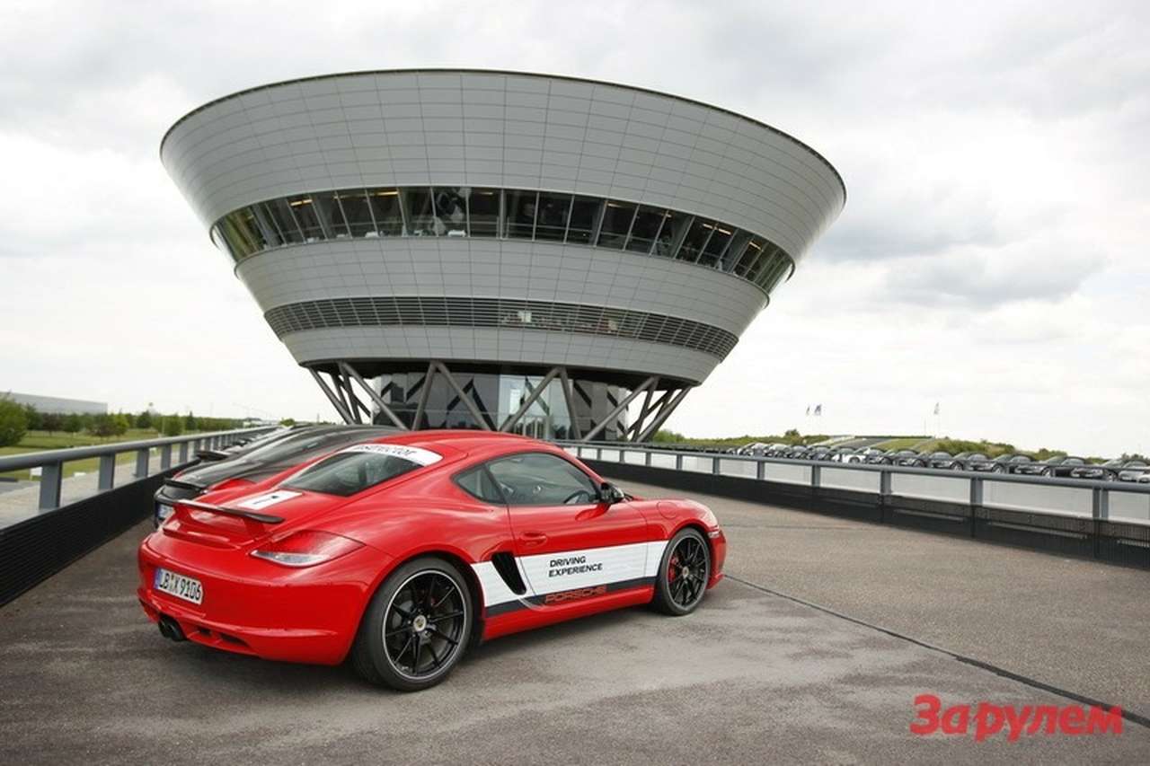 Porsche и ExxonMobil - 17 лет сотрудничества и миллион автомобилей