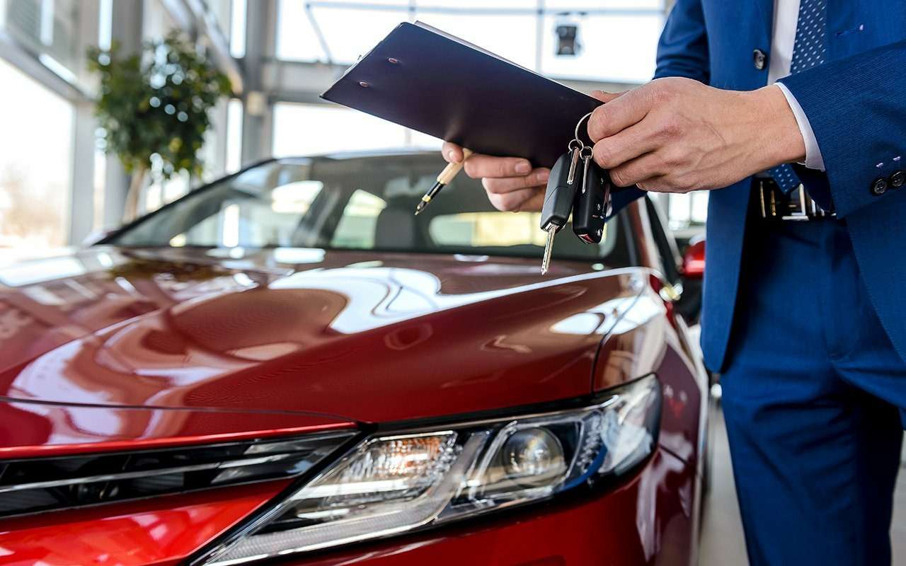 Цены на новые легковые машины достигли рекорда более чем за 25 лет