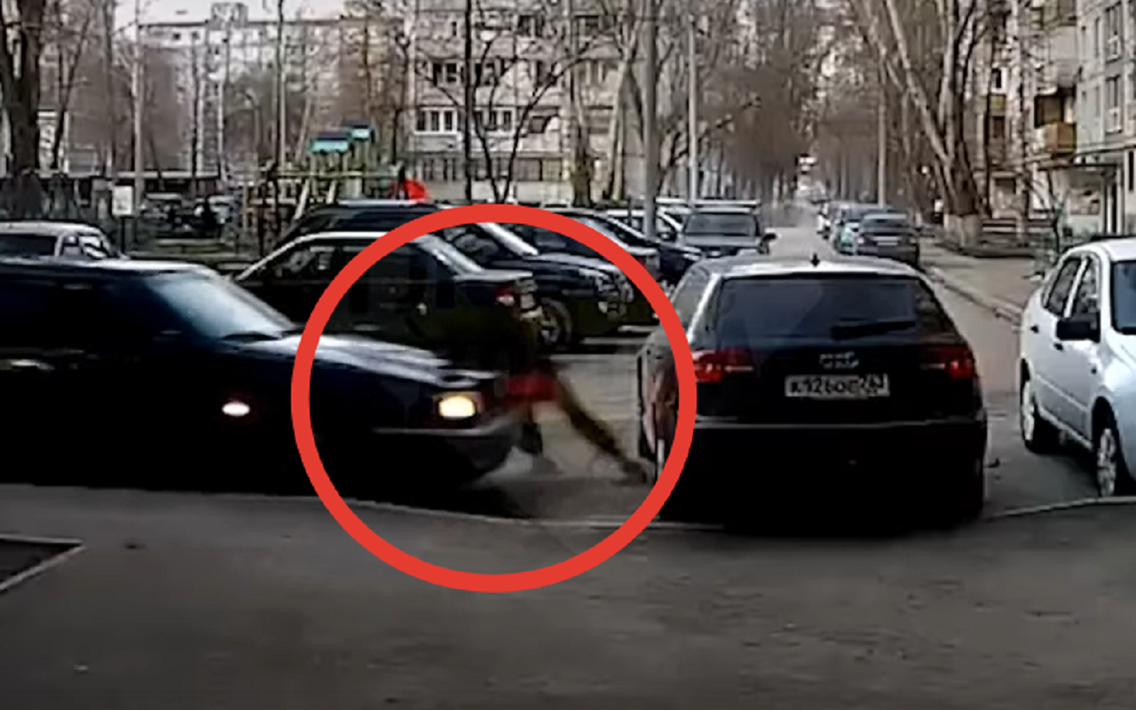 Припаркованная машина устроила ДТП. Или виноват водитель?