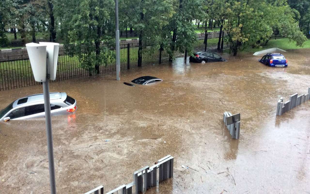 Что делать, если машина пострадала от ливня