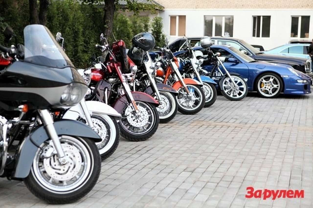 На дороги выехали первые мотоциклисты