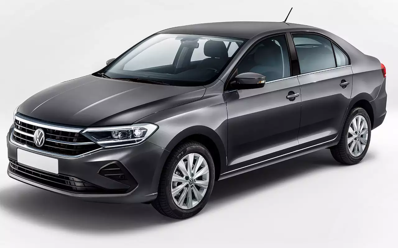 Polo прибавил в габаритах (4483×1706×1484 мм). Наиболее заметен прирост в длине – на 93 мм, что можно объяснить «выда­ющимся» задним бампером.