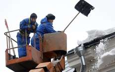 Водитель добился компенсации за испорченный лавиной снега автомобиль