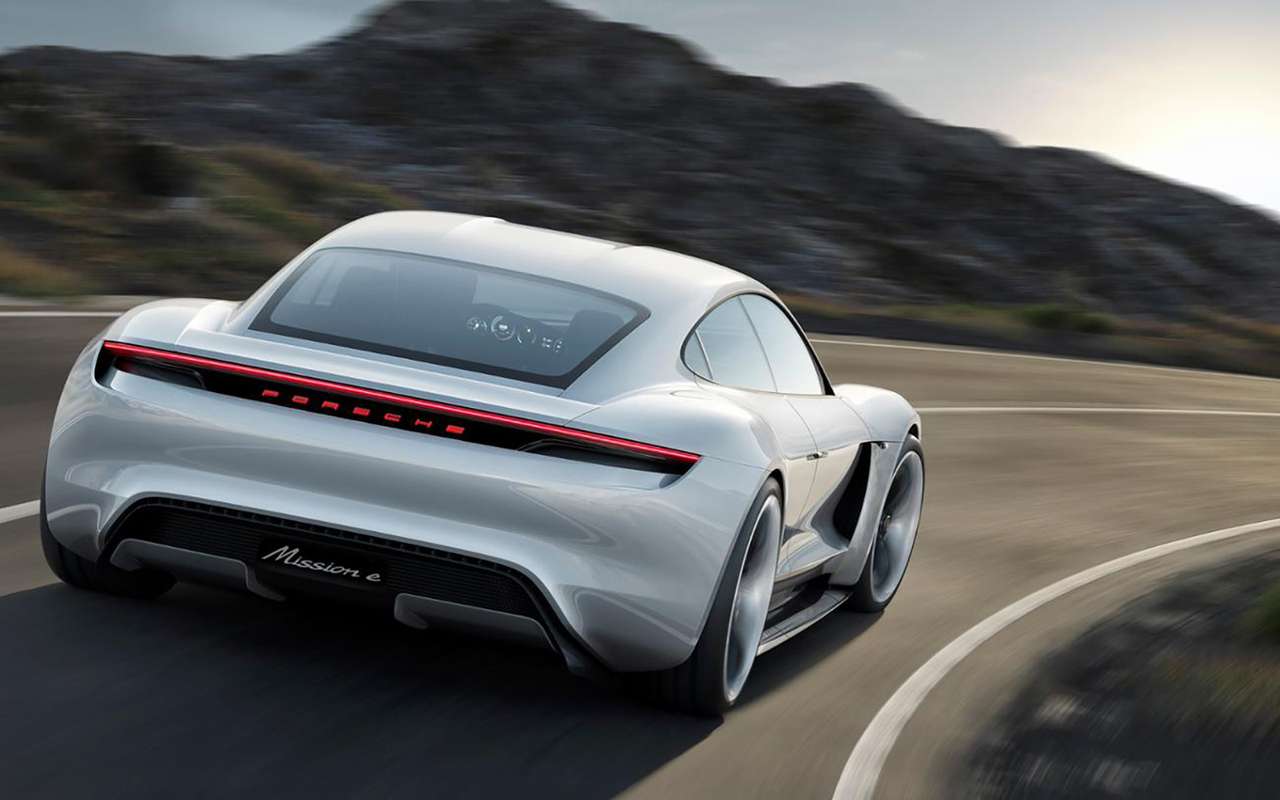 Porsche рассказала о своем первом в истории электромобиле