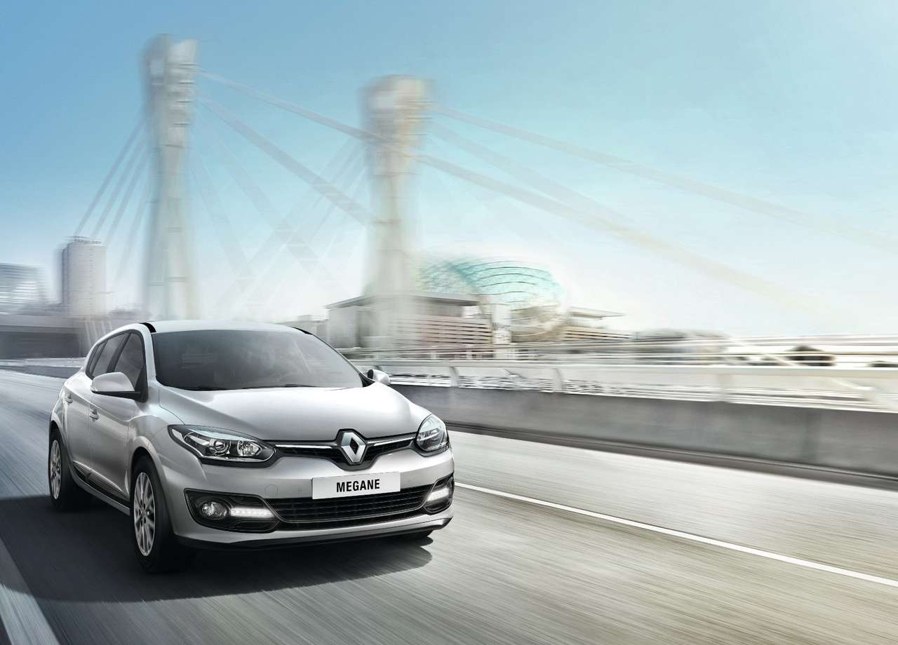 Объявлены цены обновленного хэтчбека Renault Megane
