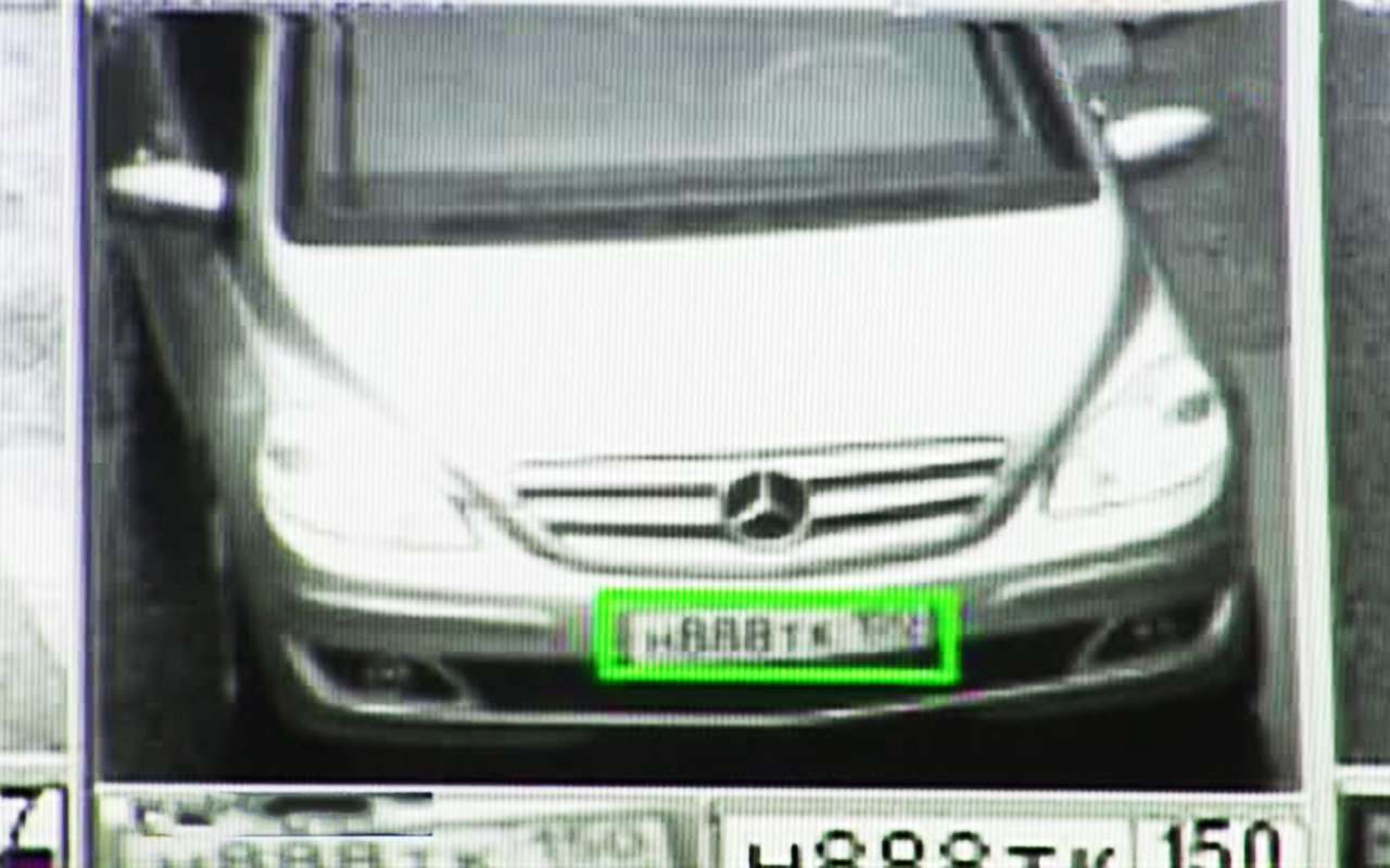 ГИБДД научится выявлять машины-двойники