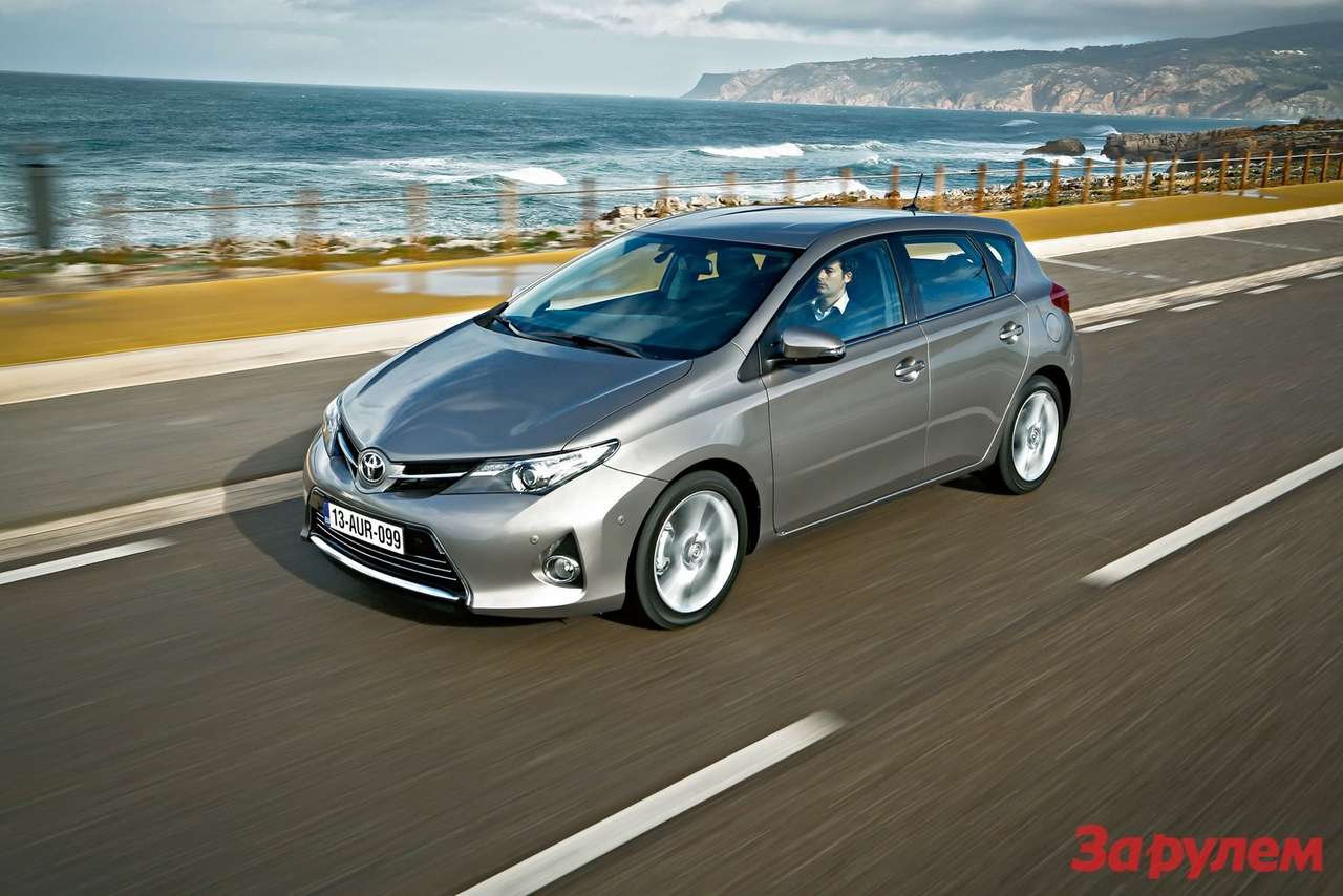 На новенького: Toyota Auris