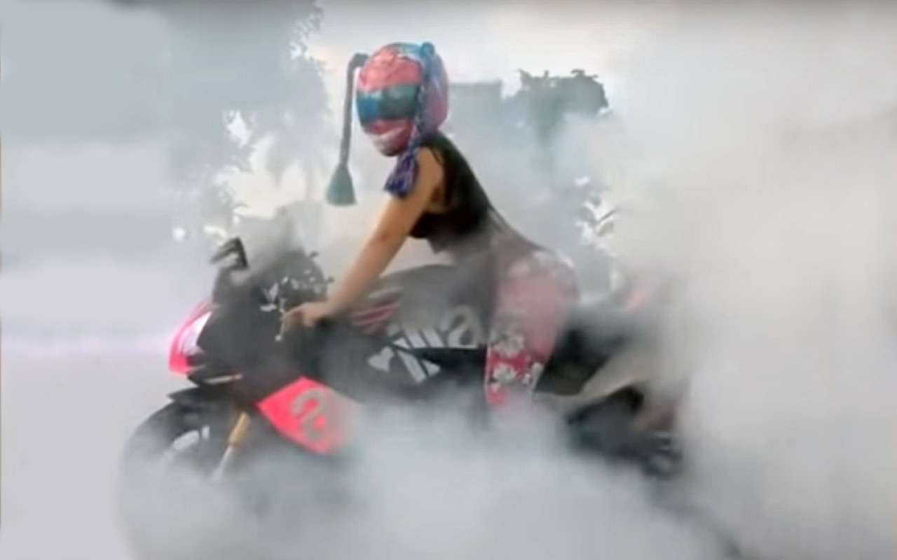 Подсчитали: каждый пятый мотоциклист — девушка