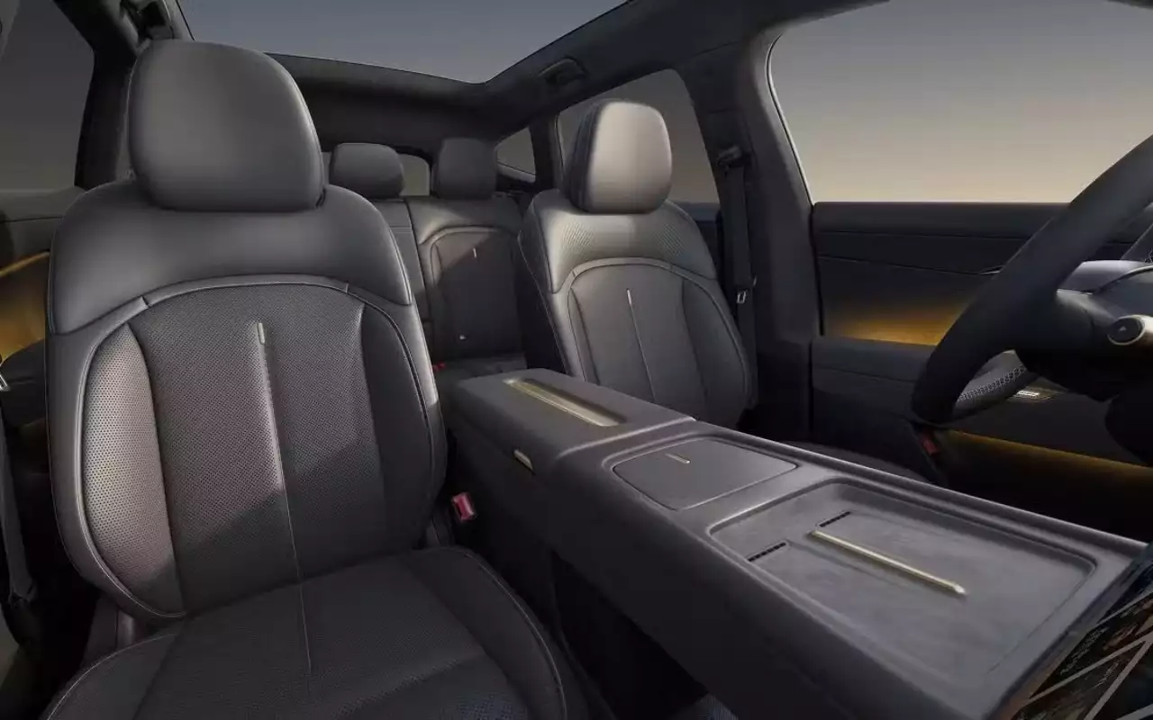 Интерьер Volkswagen ID. Unyx 08