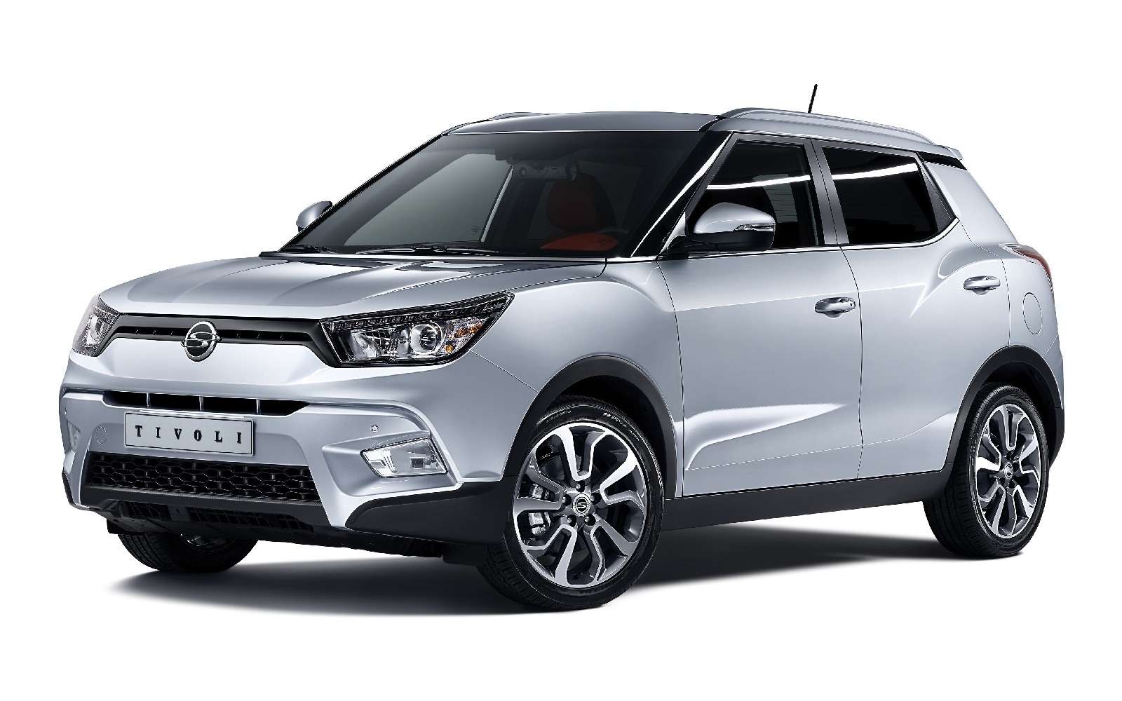 Корейский автопром. SSANGYONG Tivoli 2021. SSANGYONG Tivoli 2020. SSANGYONG Tivoli 2015. Санг енг Тиволи новый.