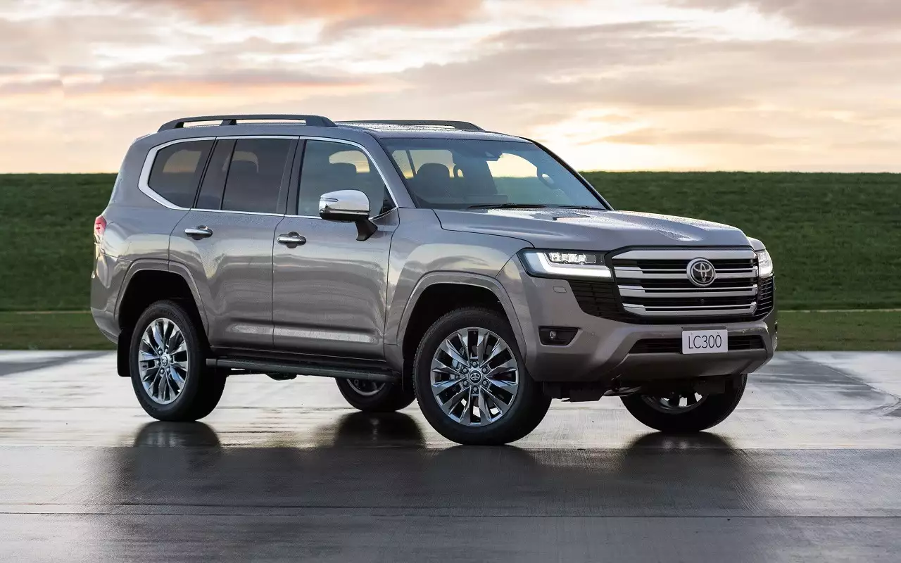 Toyota Land Cruiser 300