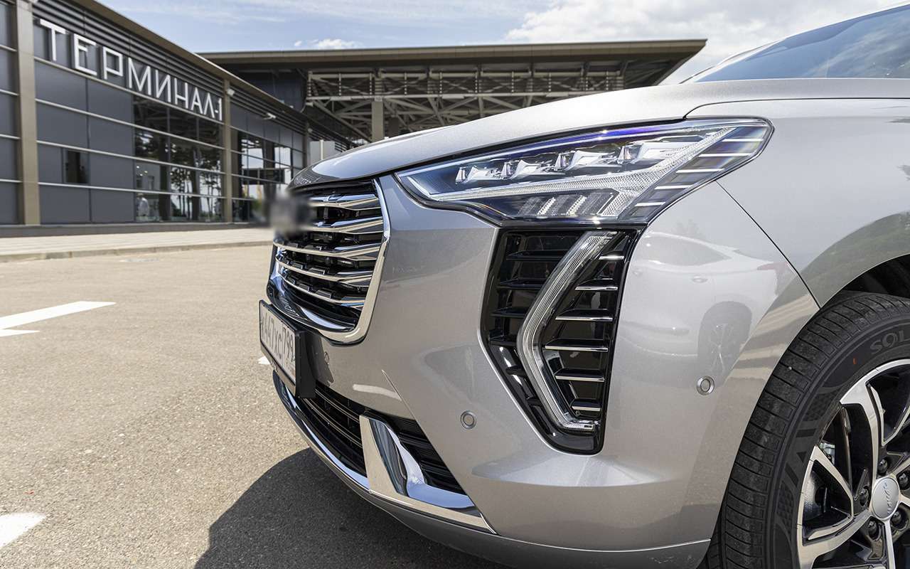 Новый расклад: «китайцы» выдавили из топ-10 продаж прежних лидеров