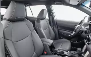 Интерьер Toyota Corolla Cross