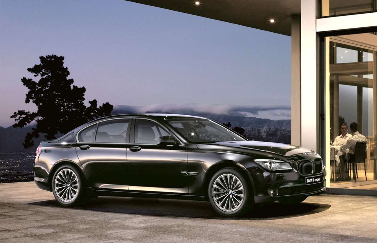 BMW продаст в России 50 эксклюзивных седанов