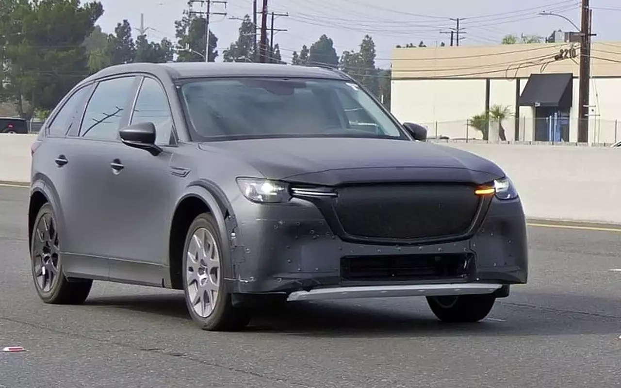 Mazda CX-5. Кузов: смесь CX-80 и CX-90