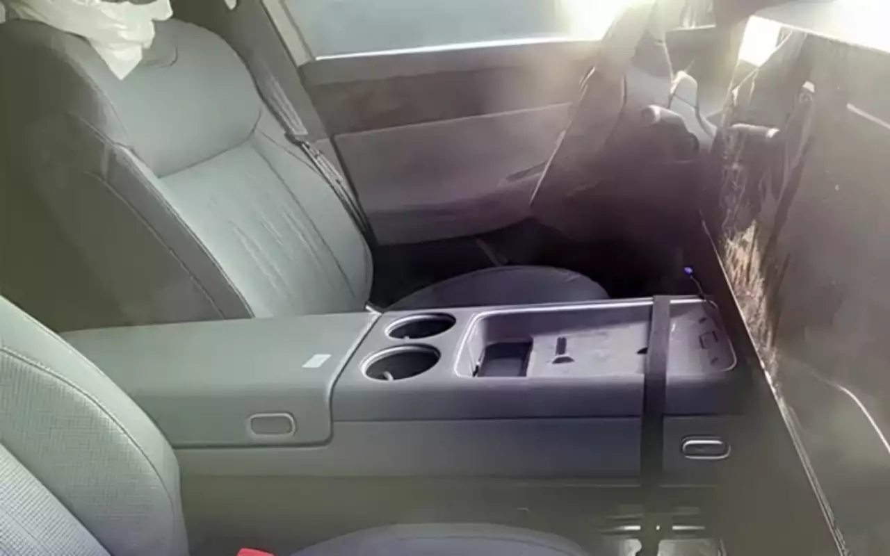 Интерьер Volkswagen ID. Era 9X