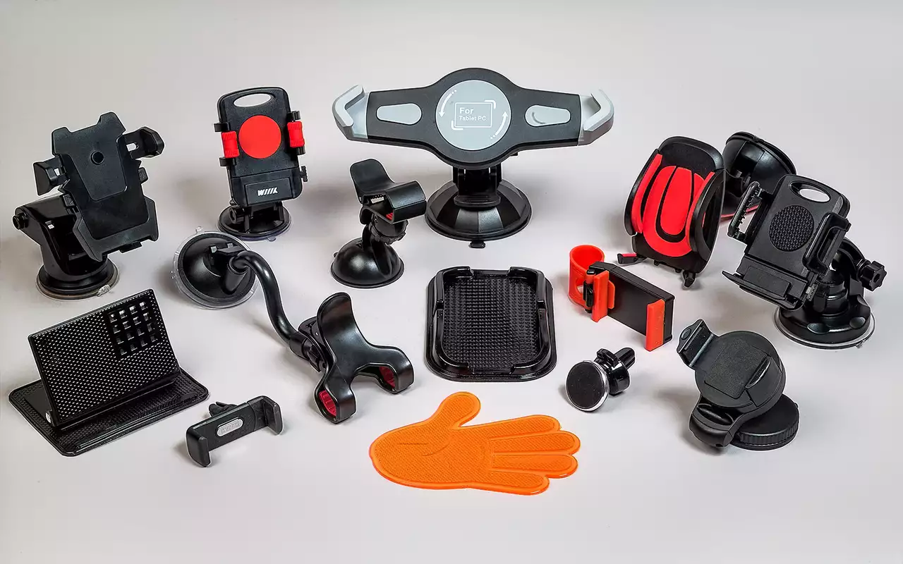 Для этого натюрморта мы выбрали только разнотипные держатели. На все просто не хватило стола.