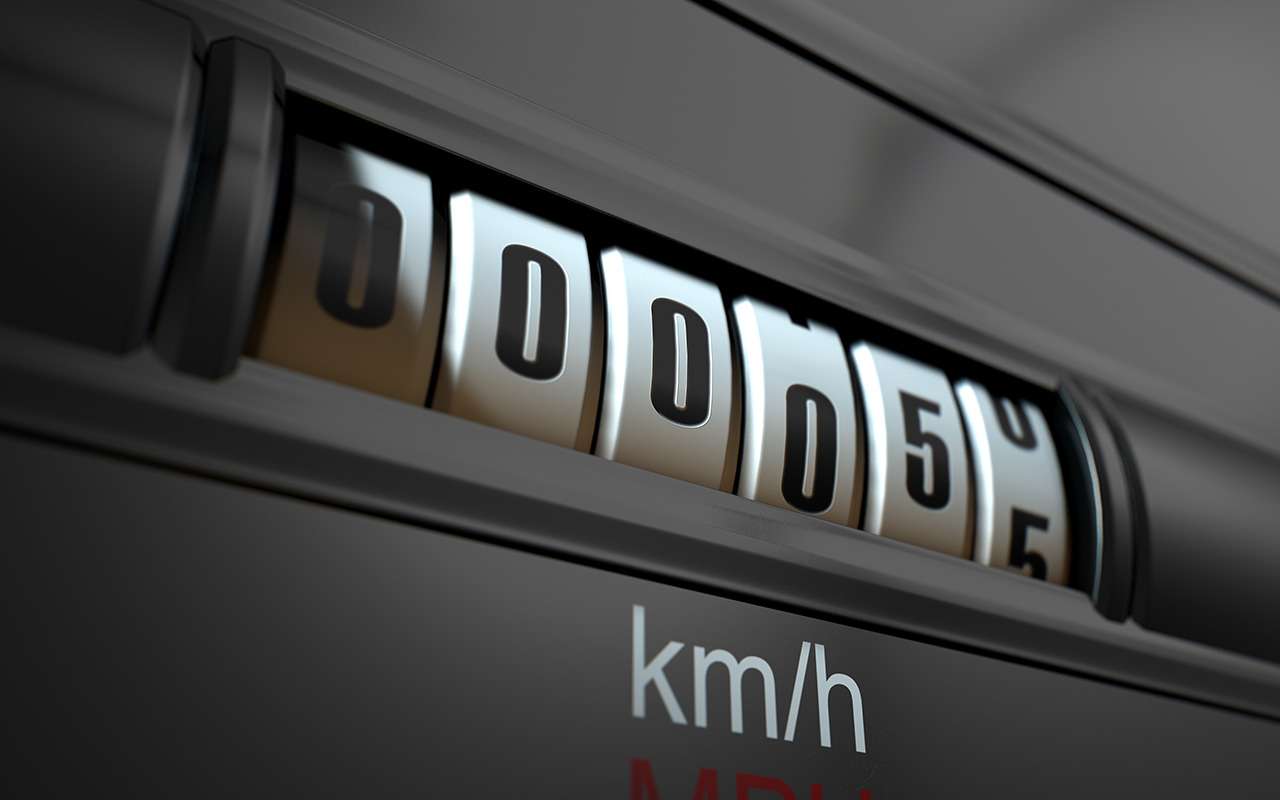 На каких машинах чаще всего скручивают пробег — исследование