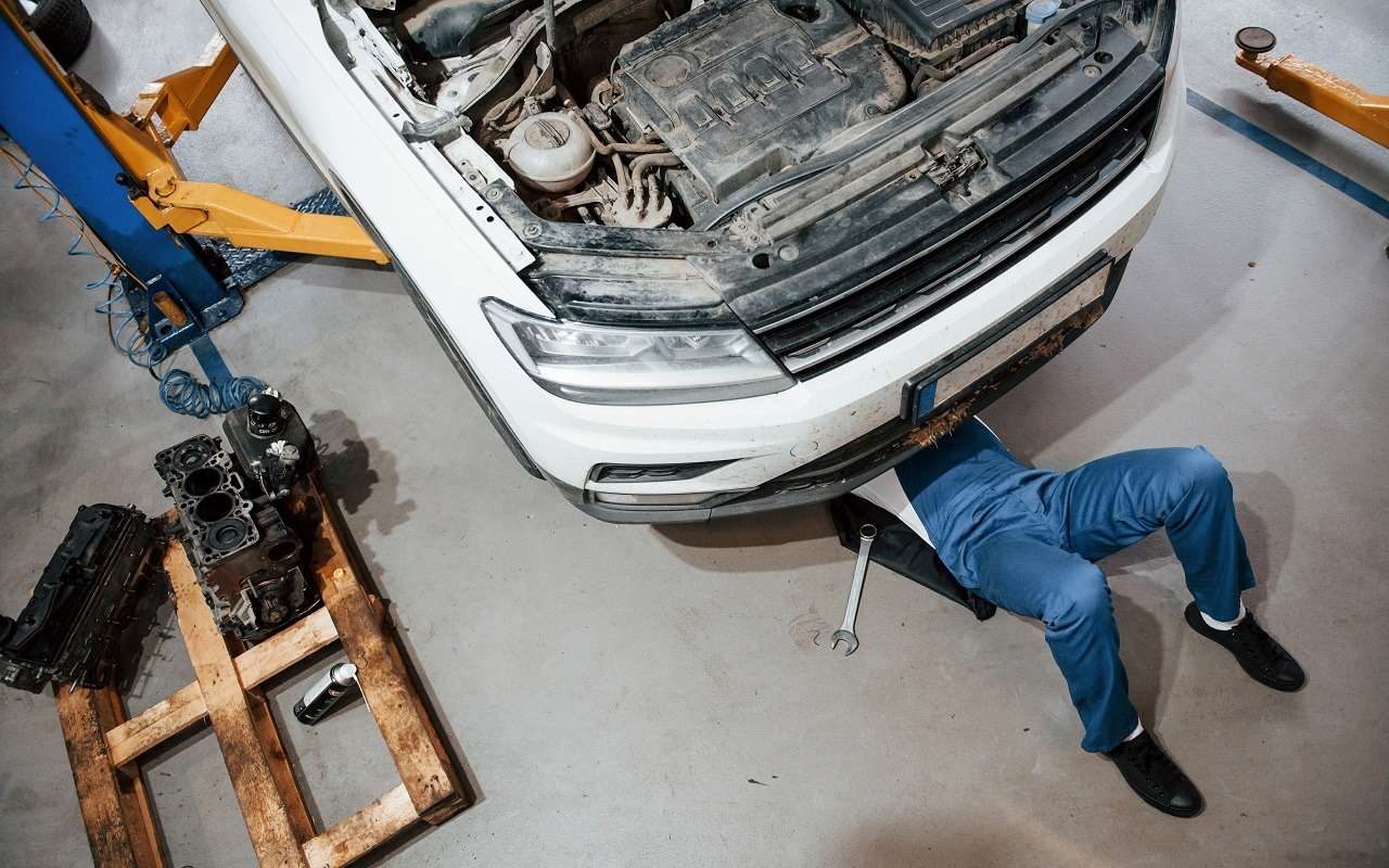 За самовольную замену этих деталей авто грозит арест — объясняем подробно