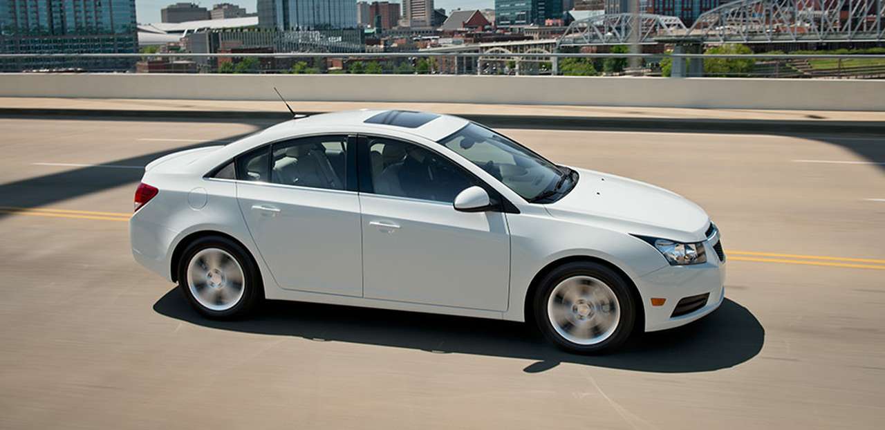 GM отзывает 172 000 автомобилей Chevrolet Cruze