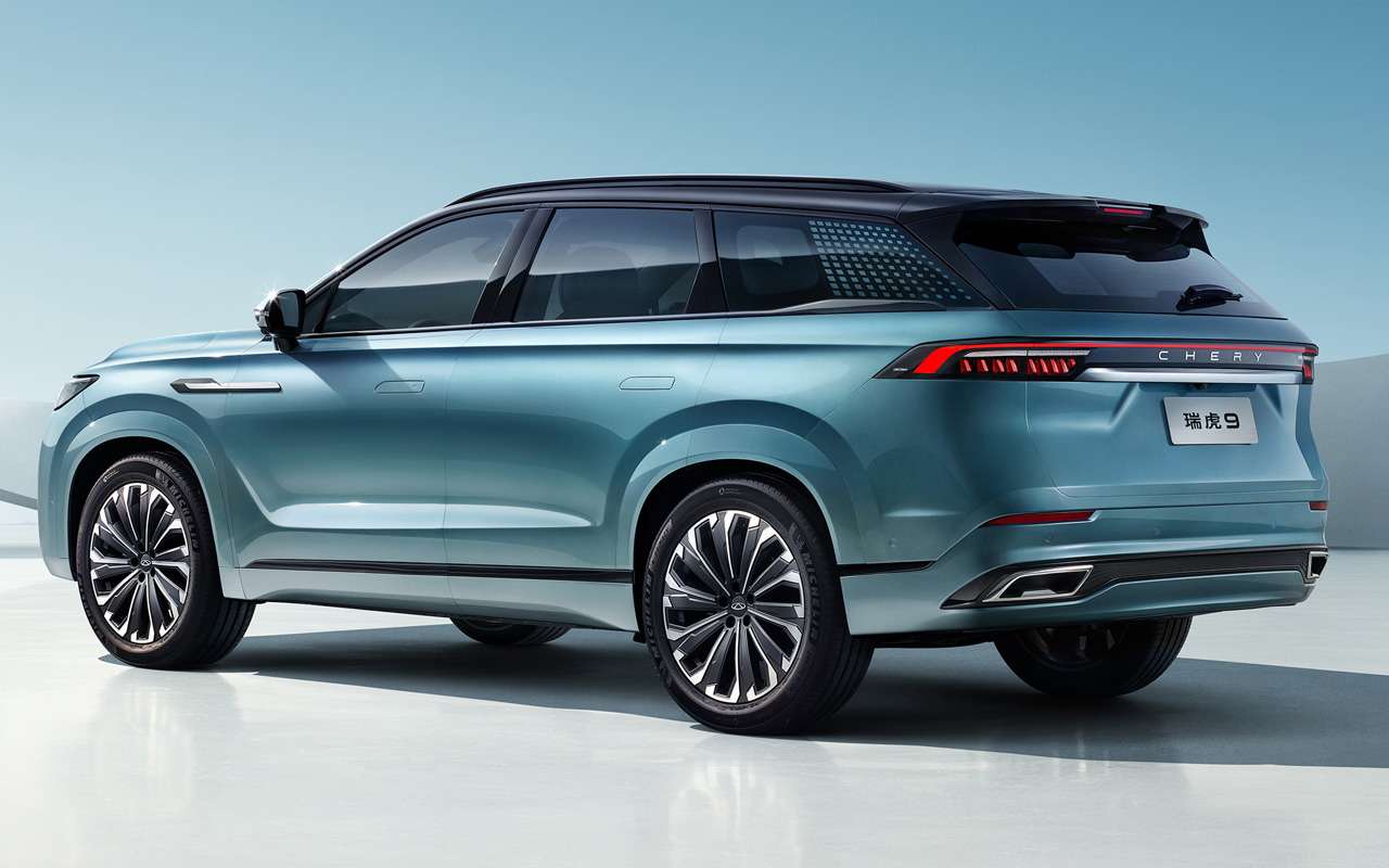 У Chery новый флагманский кроссовер. Недорого