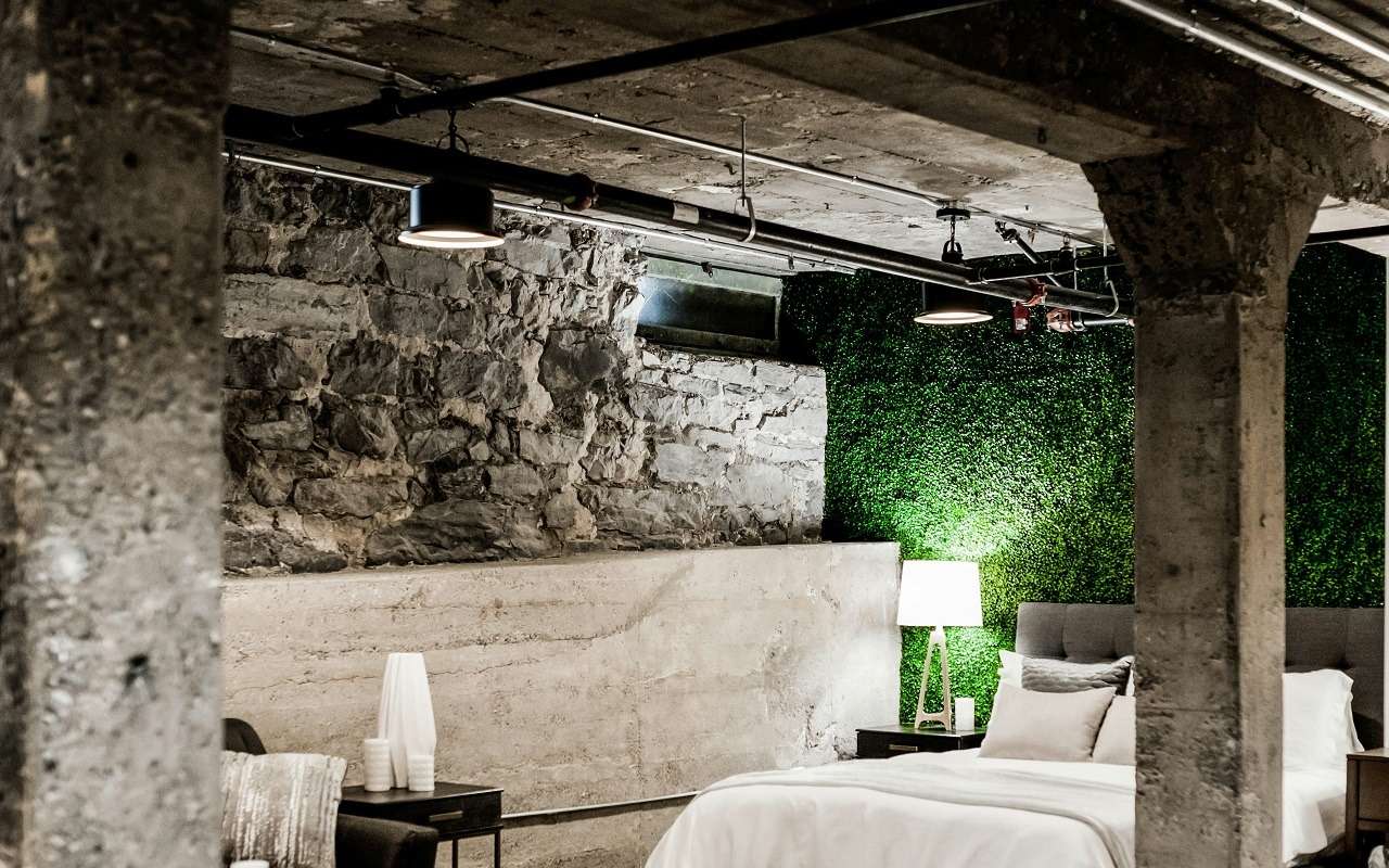 Почему россиянка вынуждена жить в турецком подвале? Несправедливая история из Антальи