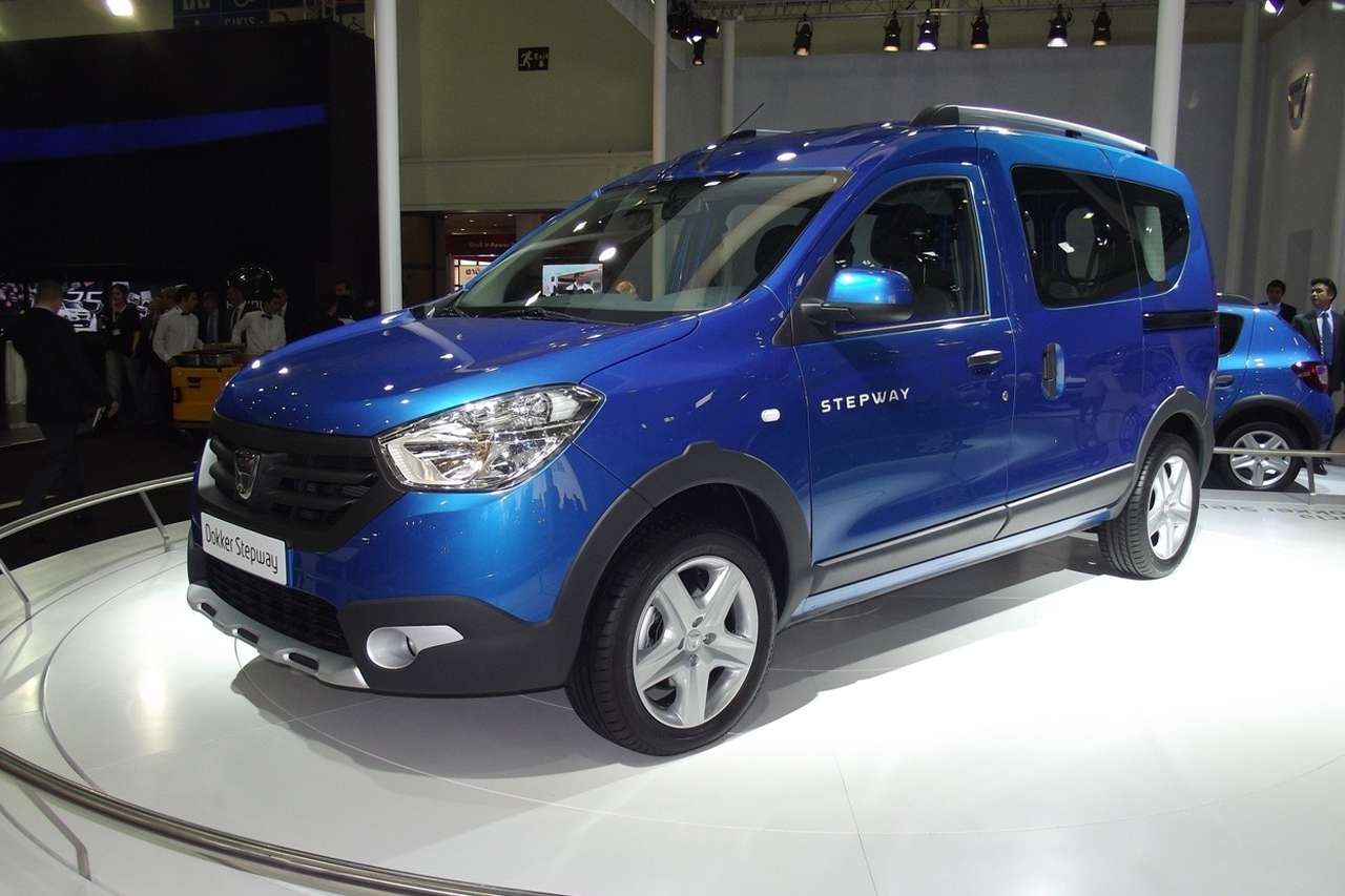 Renault везет в Париж вседорожные Lodgy, Dokker и новый Espace