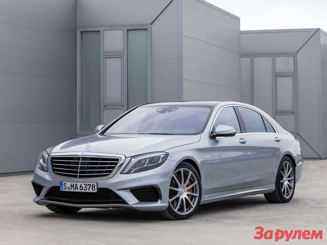 Объявлены российские цены на Mercedes S-класса