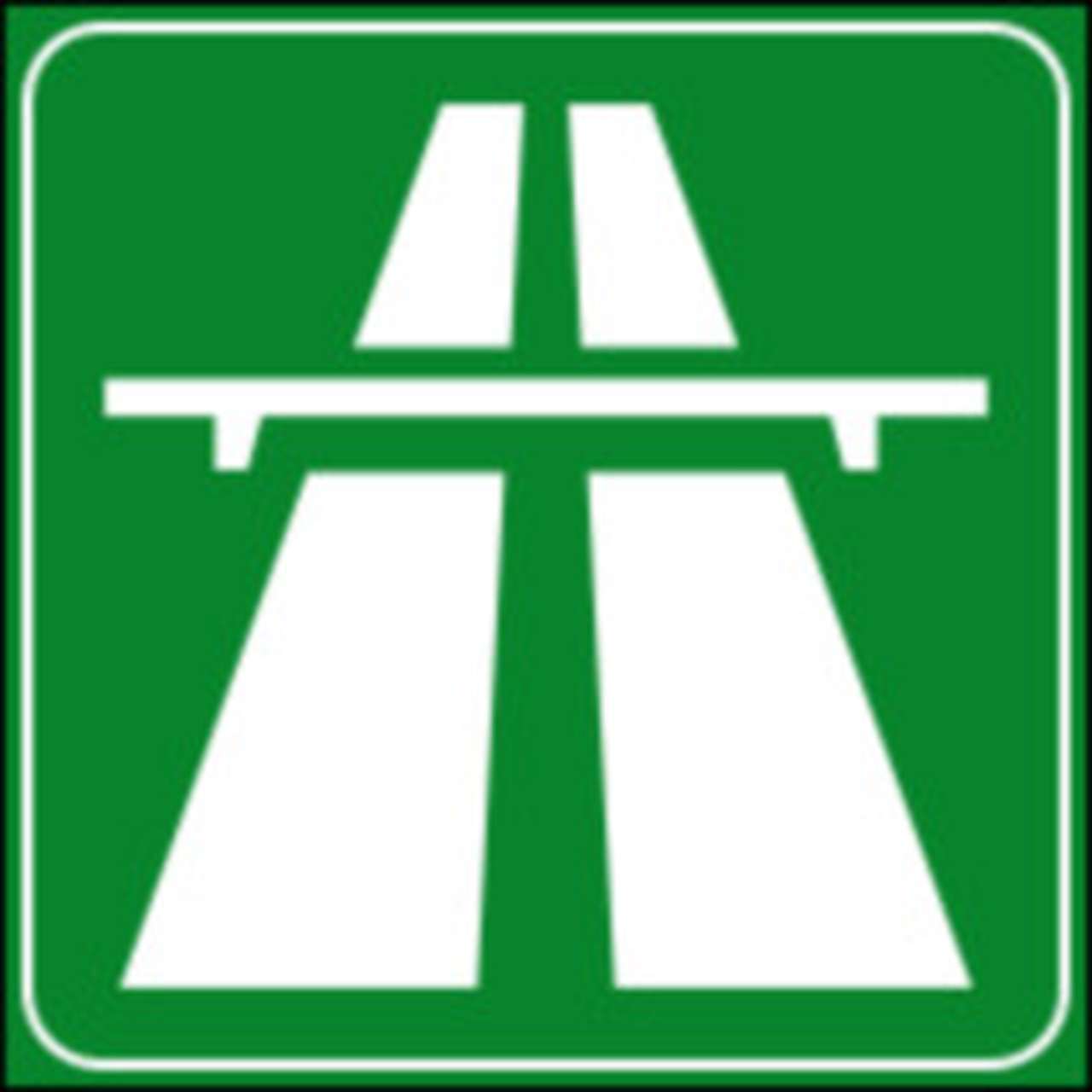 Неуправляемый грузовик проехал по автобану десять километров