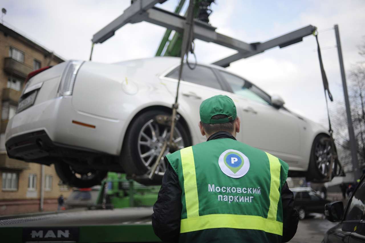 За задержку выдачи автомобиля дольше 30 минут сотрудников штрафстоянок накажут