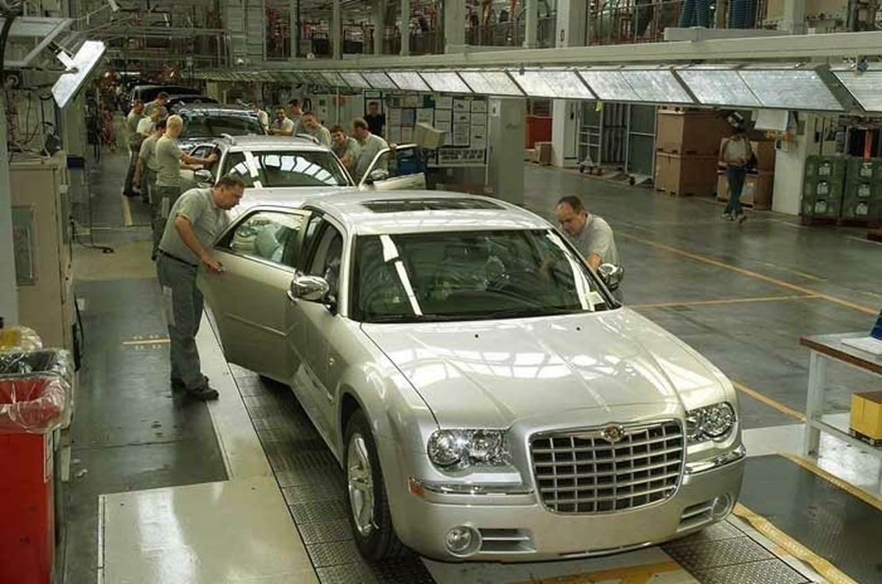 Chrysler 300C запустили в серию в Австрии