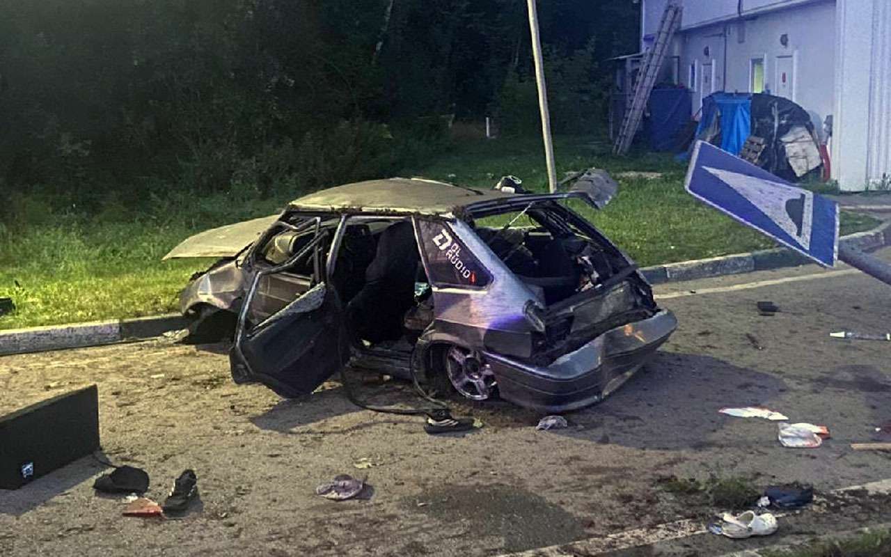 16-летняя девушка без прав устроила ДТП (и погибла)